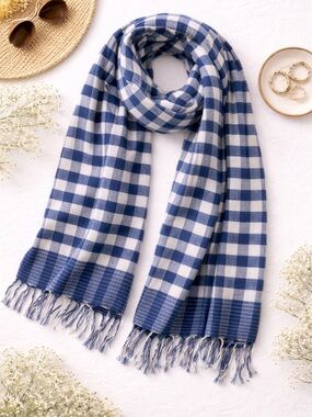 Zara Accessories NWT Blue and White Check Plaid Gingham Fringe Scarf Wrap Size M